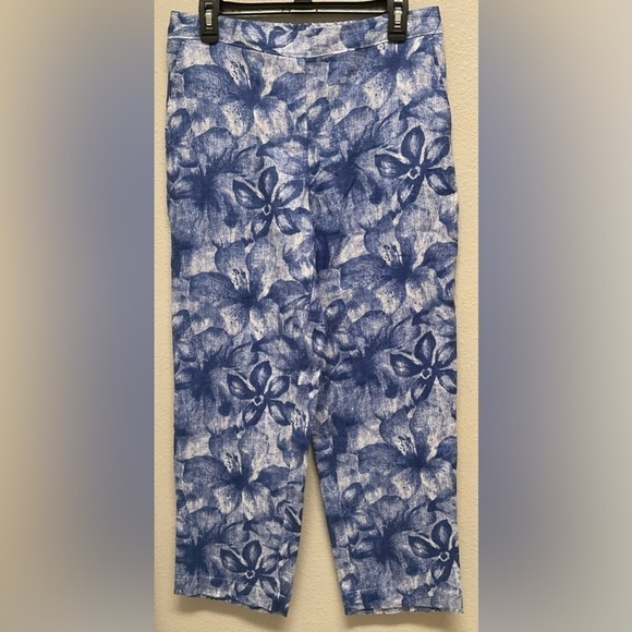 Linen Textured Floral Ankle Pants - Picture 2 of 7